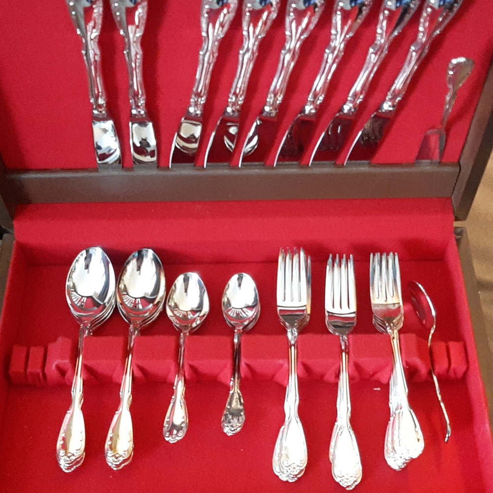 Noritake silverplate on steel SERENADE flatware, 42 pieces